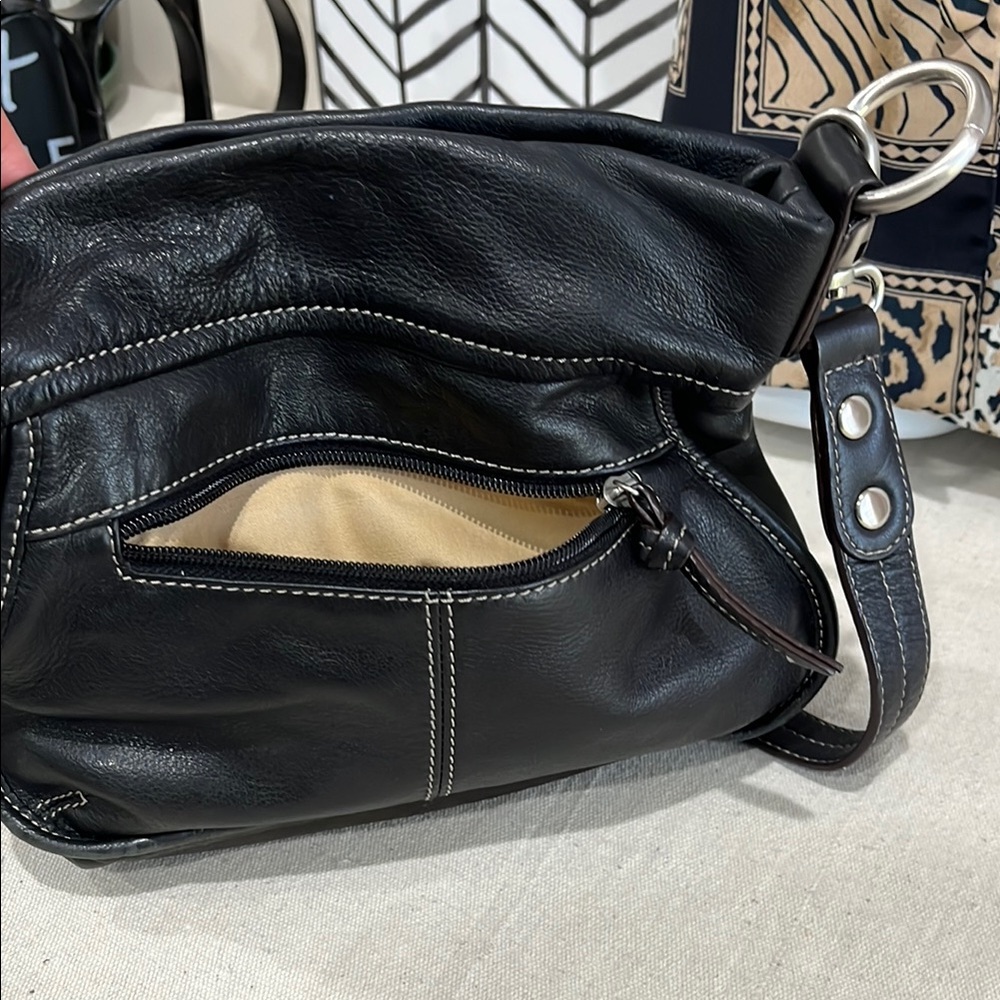Clarks Black Leather Crossbody Bag - Picture 6 of 16